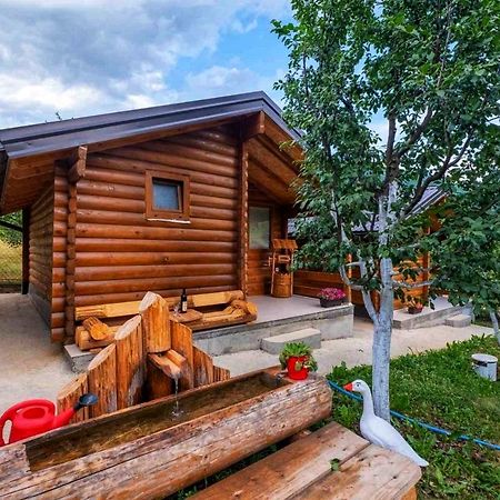 Holiday Bungalows With Pool Plav Exterior foto