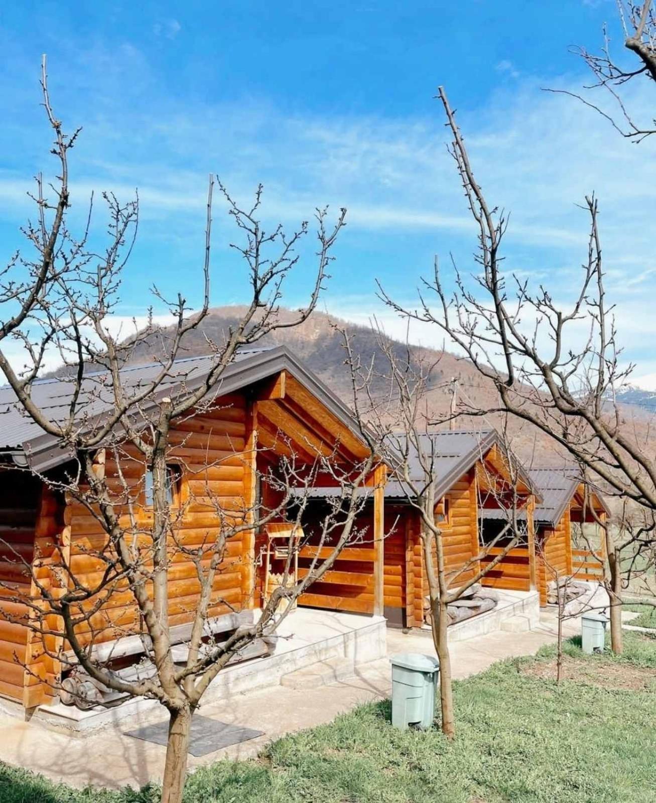 Holiday Bungalows With Pool Plav Exterior foto