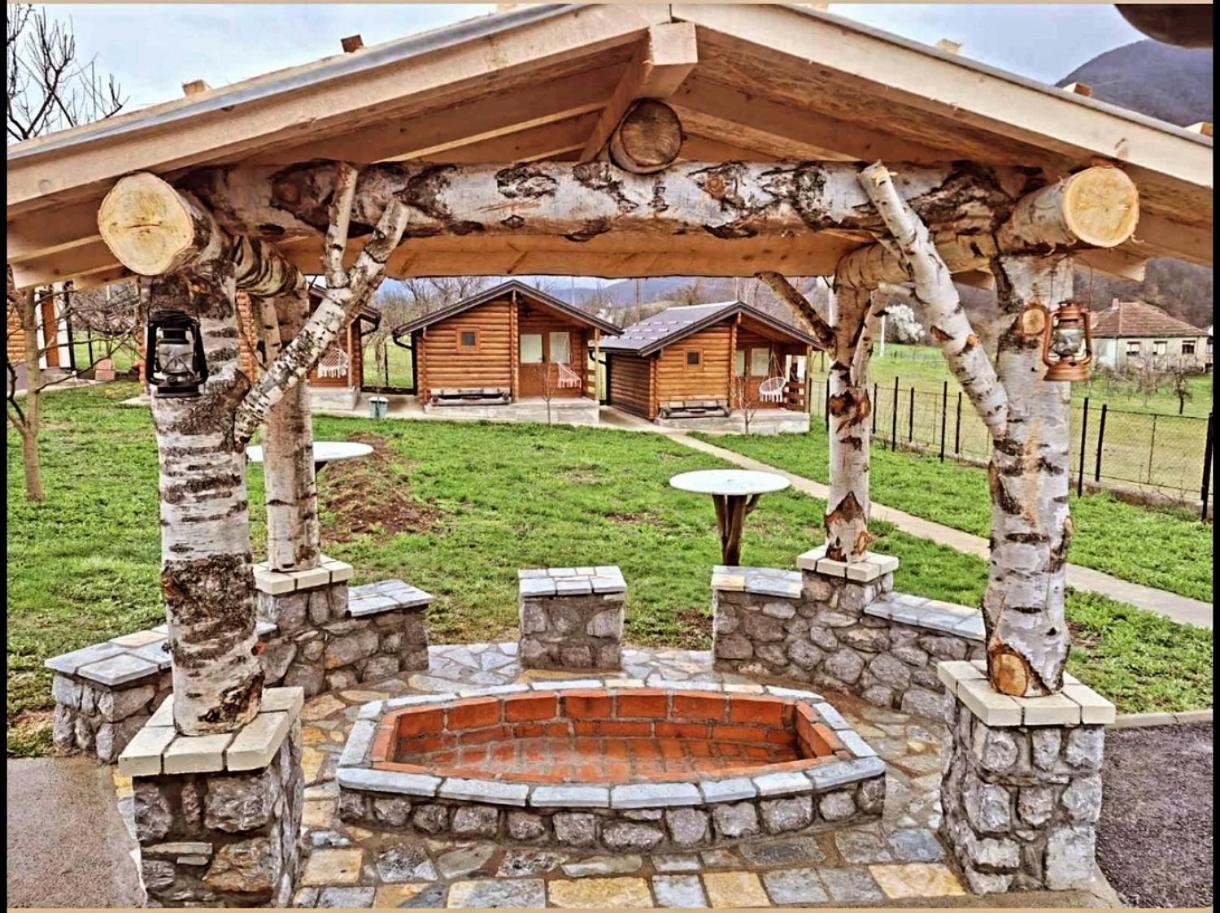 Holiday Bungalows With Pool Plav Exterior foto